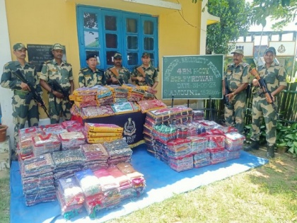 BSF seizes smuggled clothing items worth Rs 13 lakh at Meghalaya-Bangladesh border | BSF seizes smuggled clothing items worth Rs 13 lakh at Meghalaya-Bangladesh border