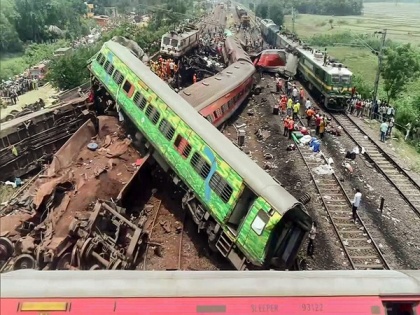 Overturned bogies, hanging wires and desperate rescue mission: India witnesses its most horrific train accident in decades | Overturned bogies, hanging wires and desperate rescue mission: India witnesses its most horrific train accident in decades