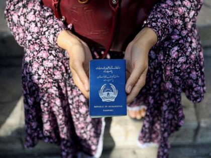 Kabul residents complain of slow passport distribution procedure | Kabul residents complain of slow passport distribution procedure