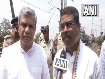 "Our responsibility to establish normalcy..." Dharmendra Pradhan on Odisha train accident | "Our responsibility to establish normalcy..." Dharmendra Pradhan on Odisha train accident