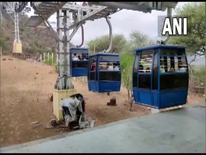 Six rescued in MP's Dewas after ropeway car gets stuck midway due to storm | Six rescued in MP's Dewas after ropeway car gets stuck midway due to storm
