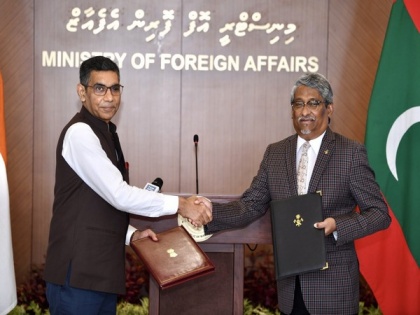India, Maldives sign 10 MoUs related to development projects | India, Maldives sign 10 MoUs related to development projects