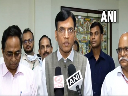 Expert doctors from Delhi being rushed to Odisha to attend injured in train accident: Mandaviya | Expert doctors from Delhi being rushed to Odisha to attend injured in train accident: Mandaviya