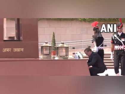 Delhi: German Defence Minister Boris Pistorius lays wreath at National War Memorial | Delhi: German Defence Minister Boris Pistorius lays wreath at National War Memorial