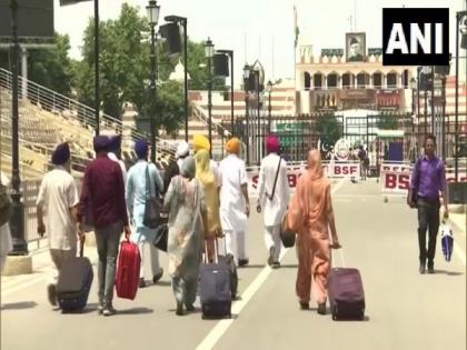 Pakistan issues 215 visas to Sikh pilgrims to take part in annual festivals from June 8-17 | Pakistan issues 215 visas to Sikh pilgrims to take part in annual festivals from June 8-17 Pakistan issues 215 visas to Sikh pilgrims to take part in annual festivals from June 8-17 | Pakistan issues 215 visas to Sikh pilgrims to take part in annual festivals from June 8-17