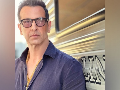 Ronit Roy shares interesting details about his 'Bloody Daddy' character | Ronit Roy shares interesting details about his 'Bloody Daddy' character