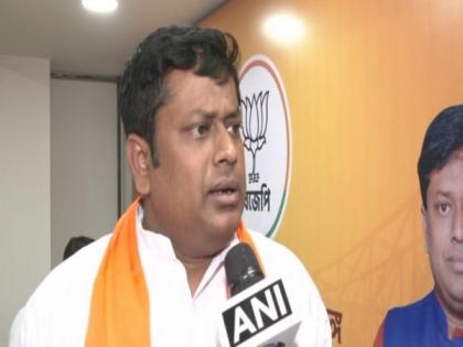 BJP slams TMC for providing monetary aid to families of Odisha train accident victims in Rs 2,000 currency notes | BJP slams TMC for providing monetary aid to families of Odisha train accident victims in Rs 2,000 currency notes