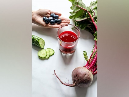 Drinking beetroot juice linked to reduced risk of heart attacks in angina patients with stents: Study | Drinking beetroot juice linked to reduced risk of heart attacks in angina patients with stents: Study