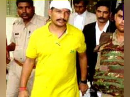 UP: Gangster Sanjeev Jeeva shot at outside Lucknow's Civil Court | UP: Gangster Sanjeev Jeeva shot at outside Lucknow's Civil Court