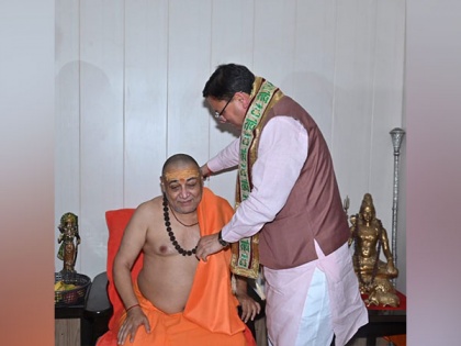 Uttarakhand CM Dhami visits Jagatguru Ashram in Kankhal | Uttarakhand CM Dhami visits Jagatguru Ashram in Kankhal