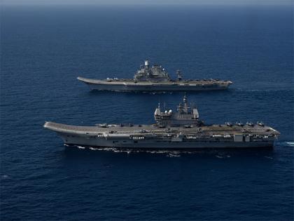 Indian Navy's Multi-Aircraft Carrier Force showcased | Indian Navy's Multi-Aircraft Carrier Force showcased
