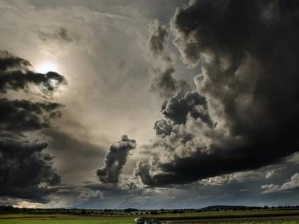 Thunderstorm in coastal Maharashtra in next 3-4 hours: IMD amid Cyclone Biparjoy | Thunderstorm in coastal Maharashtra in next 3-4 hours: IMD amid Cyclone Biparjoy