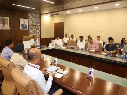 Assam CM holds meeting with officials on preparations to combat possible floods during monsoon | Assam CM holds meeting with officials on preparations to combat possible floods during monsoon