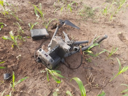 BSF recovers Pakistani drone in Punjab's Amritsar | BSF recovers Pakistani drone in Punjab's Amritsar