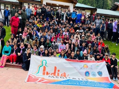 'India Meditates': Kashmir hosts mental health awareness programme | 'India Meditates': Kashmir hosts mental health awareness programme