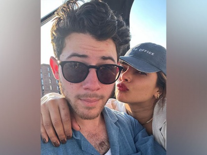Priyanka Chopra takes out some time to have fun with family, share adorable pictures | Priyanka Chopra takes out some time to have fun with family, share adorable pictures