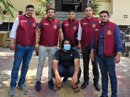 Delhi Police Crime Branch busts gang involved in cheating on pretext of hotel booking, 2 held | Delhi Police Crime Branch busts gang involved in cheating on pretext of hotel booking, 2 held