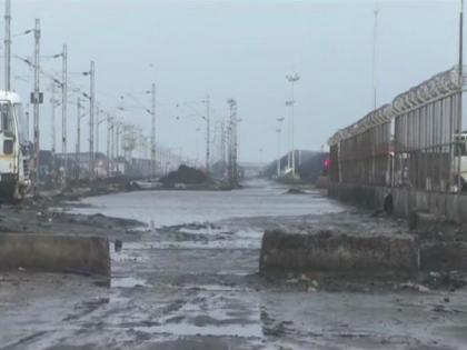 Cyclone Biparjoy: 99 trains to remain cancelled in Gujarat till June 18, says Western Railway | Cyclone Biparjoy: 99 trains to remain cancelled in Gujarat till June 18, says Western Railway