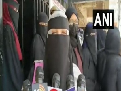"Less clothing is a problem....," says Telangana minister Mahmood Ali after college denies entry to burqa-clad students | "Less clothing is a problem....," says Telangana minister Mahmood Ali after college denies entry to burqa-clad students