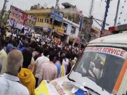 Andhra: Parents of boy burnt to death in Bapatla stage protest | Andhra: Parents of boy burnt to death in Bapatla stage protest