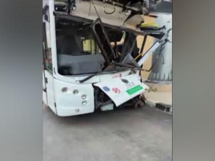 10 injured as bus collides with pole at Bengaluru airport | 10 injured as bus collides with pole at Bengaluru airport 10 injured as bus collides with pole at Bengaluru airport | 10 injured as bus collides with pole at Bengaluru airport