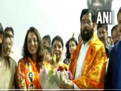 MLC Manisha Kayande joins Shinde-led Shiv Sena | MLC Manisha Kayande joins Shinde-led Shiv Sena