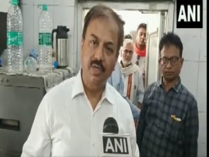 Patients coming for treatment complain of chest pain, difficulty in breathing: Health Director Lucknow on deaths due to rising heat | Patients coming for treatment complain of chest pain, difficulty in breathing: Health Director Lucknow on deaths due to rising heat