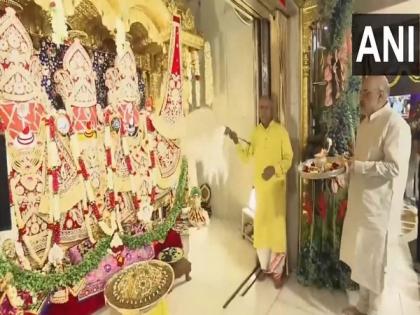 Gujarat: Amit Shah participates in 'Mangla Aarti' at Jagannath temple ahead of 'Rath Yatra' | Gujarat: Amit Shah participates in 'Mangla Aarti' at Jagannath temple ahead of 'Rath Yatra'