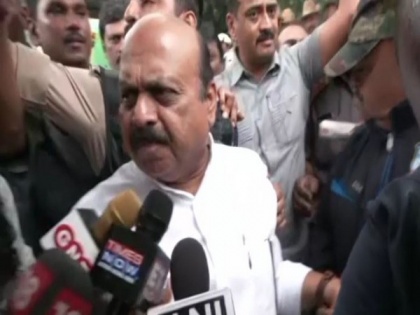 Karnataka: BJP leaders including Bommai detained during protest against Congress on 'FCI rice-issue' | Karnataka: BJP leaders including Bommai detained during protest against Congress on 'FCI rice-issue'