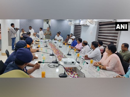 Railway Minister Vaishnaw holds meeting with officials in Odisha's Balasore | Railway Minister Vaishnaw holds meeting with officials in Odisha's Balasore