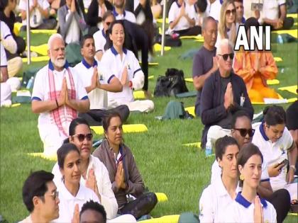PM Modi leads Yoga Day event at UN Headquarters in New York | PM Modi leads Yoga Day event at UN Headquarters in New York