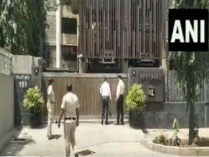 Mumbai Covid Center scam: ED raids residence of 'close aide' of Aaditya Thackeray | Mumbai Covid Center scam: ED raids residence of 'close aide' of Aaditya Thackeray