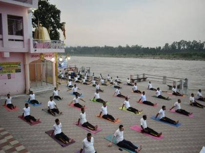 BSF celebrates 9th International Yoga Day at frontier headquarters in Jammu | BSF celebrates 9th International Yoga Day at frontier headquarters in Jammu