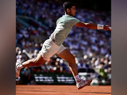 Carlos Alcaraz advances to quarterfinal of Queen's Club Championships | Carlos Alcaraz advances to quarterfinal of Queen's Club Championships