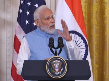 India and America walk shoulder to shoulder to combat terrorism, extremism: PM Modi | India and America walk shoulder to shoulder to combat terrorism, extremism: PM Modi India and America walk shoulder to shoulder to combat terrorism, extremism: PM Modi | India and America walk shoulder to shoulder to combat terrorism, extremism: PM Modi