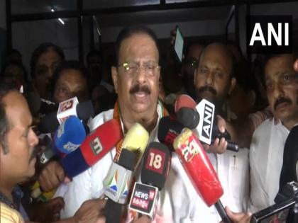 Congress sees red as Kerala chief K Sudhakaran arrested in cheating case; released on anticipatory bail | Congress sees red as Kerala chief K Sudhakaran arrested in cheating case; released on anticipatory bail Congress sees red as Kerala chief K Sudhakaran arrested in cheating case; released on anticipatory bail | Congress sees red as Kerala chief K Sudhakaran arrested in cheating case; released on anticipatory bail