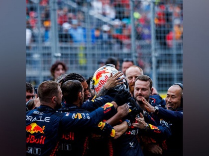 Red Bull F1 team wins 100th race | Red Bull F1 team wins 100th race