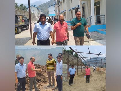 J-K: Deputy Commissioner Ramban takes stock of Amarnath Yatra arrangements | J-K: Deputy Commissioner Ramban takes stock of Amarnath Yatra arrangements J-K: Deputy Commissioner Ramban takes stock of Amarnath Yatra arrangements | J-K: Deputy Commissioner Ramban takes stock of Amarnath Yatra arrangements
