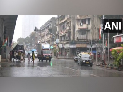 IMD issues yellow alert for Mumbai, predicts heavy rainfall in next 4-5 days | IMD issues yellow alert for Mumbai, predicts heavy rainfall in next 4-5 days