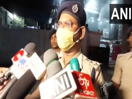 1 killed, over 30 admitted to hospital after inhaling ammonia gas in Bihar's Hajipur | 1 killed, over 30 admitted to hospital after inhaling ammonia gas in Bihar's Hajipur