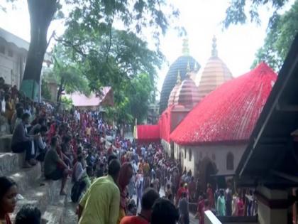 Devotees offer prayers to Goddess Kamakhya at annual Ambubachi Mela in Guwahati | Devotees offer prayers to Goddess Kamakhya at annual Ambubachi Mela in Guwahati