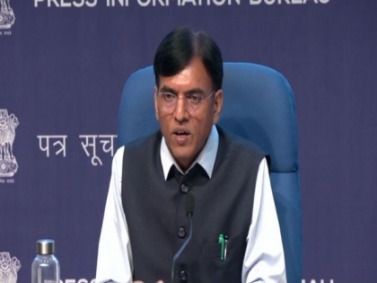 Union Cabinet approves schemes worth over Rs. 3.70 lakh crore for farmers: Mansukh Mandaviya | Union Cabinet approves schemes worth over Rs. 3.70 lakh crore for farmers: Mansukh Mandaviya