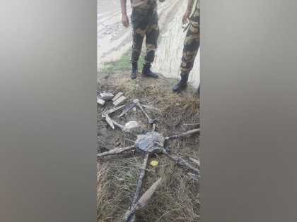 BSF intercepts Pakistani Hexacopter drone in Punjab's Tarn Taran | BSF intercepts Pakistani Hexacopter drone in Punjab's Tarn Taran