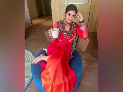 Check out how Raveena Tandon relaxes on a rainy day | Check out how Raveena Tandon relaxes on a rainy day