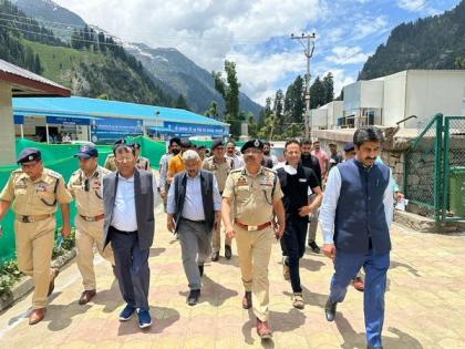 Jammu and Kashmir: DGP, other officials review security arrangements at twin routes of Amarnath Yatra pilgrimage | Jammu and Kashmir: DGP, other officials review security arrangements at twin routes of Amarnath Yatra pilgrimage Jammu and Kashmir: DGP, other officials review security arrangements at twin routes of Amarnath Yatra pilgrimage | Jammu and Kashmir: DGP, other officials review security arrangements at twin routes of Amarnath Yatra pilgrimage
