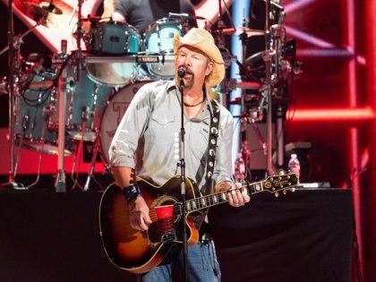 Despite battling stomach cancer, singer Toby Keith says he is feeling pretty good | Despite battling stomach cancer, singer Toby Keith says he is feeling pretty good