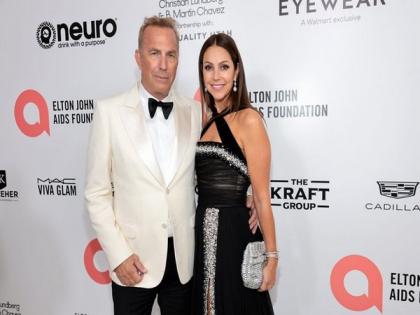 Kevin Costner's ex-wife flees LA with two of their kids amid divorce controversy | Kevin Costner's ex-wife flees LA with two of their kids amid divorce controversy