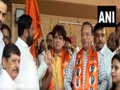 Yuva Sena leader Rahul Kanal jumps ship, joins Eknath Shinde-led Shiv Sena | Yuva Sena leader Rahul Kanal jumps ship, joins Eknath Shinde-led Shiv Sena