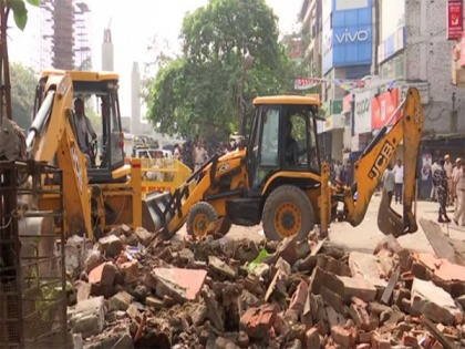 Delhi: PWD demolishes two religious structures in Bhajanpura for road widening | Delhi: PWD demolishes two religious structures in Bhajanpura for road widening