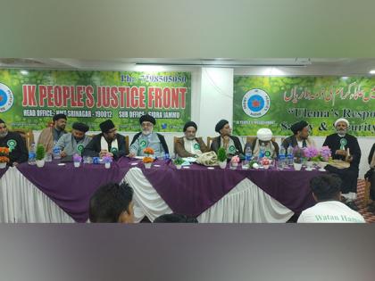 Religious scholars ask Kashmiri Muslims to follow path of the Prophet Muhammad | Religious scholars ask Kashmiri Muslims to follow path of the Prophet Muhammad Religious scholars ask Kashmiri Muslims to follow path of the Prophet Muhammad | Religious scholars ask Kashmiri Muslims to follow path of the Prophet Muhammad